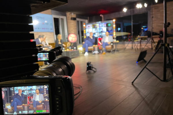 Événements d’entreprise 2026 : comment intégrer le streaming pour booster l’impact